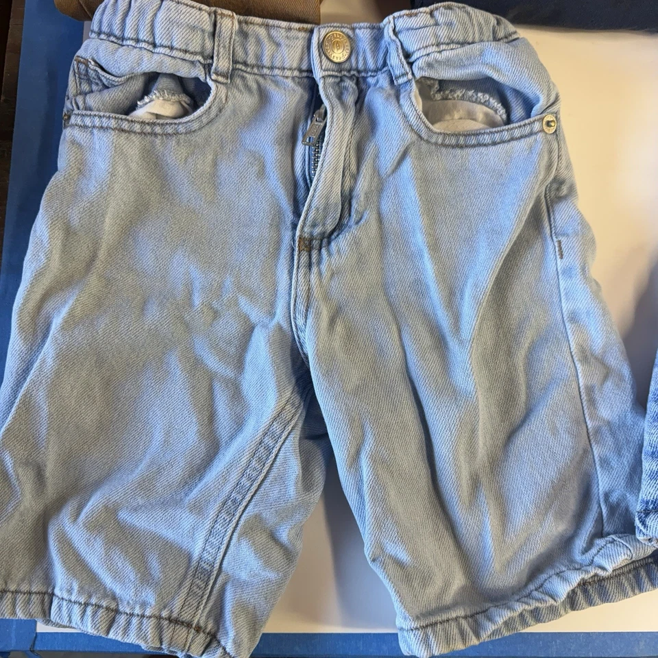 Lot Of 6 Kids Items Boys 5T  (2)Denim Shorts (3)Sweat Pants (1)Brown Pants - Image 2 of 4