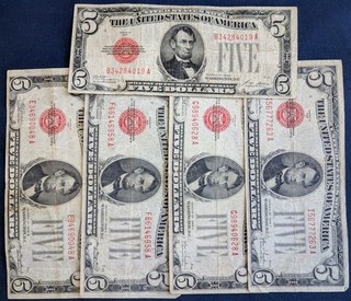 (5) 1928 $5 Legal Tender VF Notes