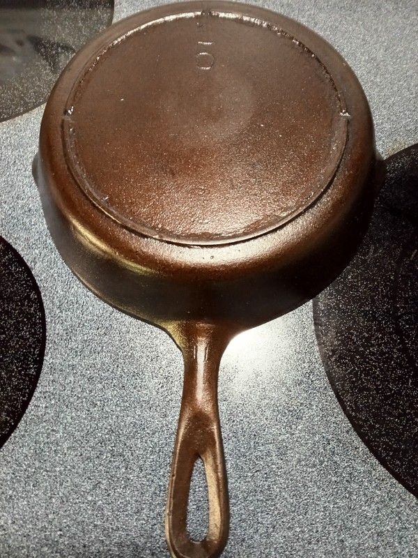 Lodge 5SK 8 inch 3 notch vintage skillet 