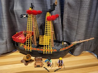 Playmobil Blackbeard’s Pirate Ship Set Not Complete 1978 Set w/ 2 figs & accs