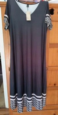 Emery Rose Size 2XL Black Polyester Dress With Black And Beige Graphic Accents