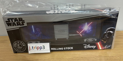 Lionel 2528270 Star Wars Lightsaber Kylo Ren vs. Rey Illum. Boxcar Train O Gauge