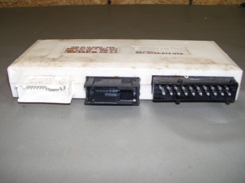 2000 BMW 528i - General body control module unit GMIII (low) OEM 61356901227 - 第 2/8 張圖片