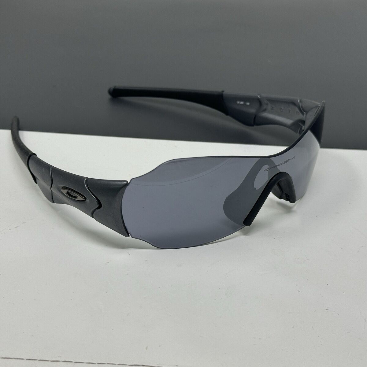 OAKLEY ZERO SUNGLASSES 05-286 Dark Grey Black Iridium | eBay OAKLEY ZERO SUNGLASSES 05-286 Dark Grey Black Iridium | eBay