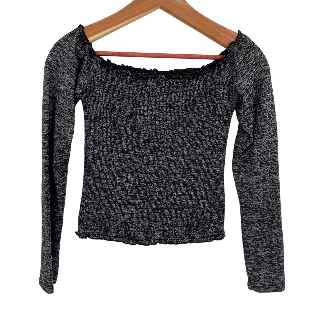 Hollister Crop Top Size Medium Women’s Long Sleeve Gray Seersucker Grunge  Skater