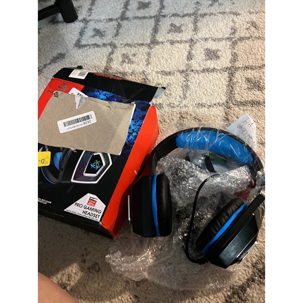 Hunterspider Gaming Over-Ear Headphone Gaming Headset with Micro