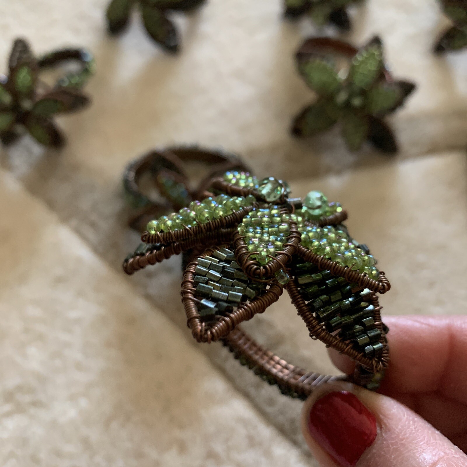 Set Of 8 Beaded Tropical Floral Green Napkin Rings eBay