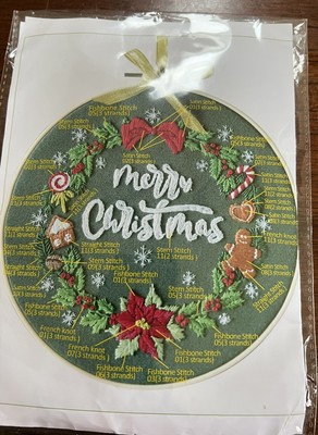 Christmas Wreath  Embroidery Starter Kit with Pattern - Hoop/ Thread / Needle