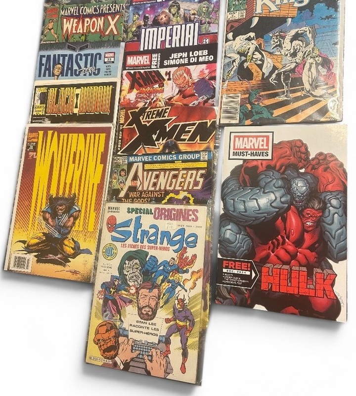Marvel Comic Book Lot Wolverine Moon Knight Avengers Weapon X, X-Men, Hulk 11