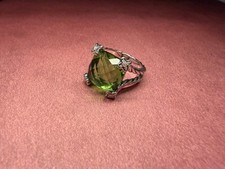 David Yurman Sterling Silver 925 ring size   7  green peridot 14MM
