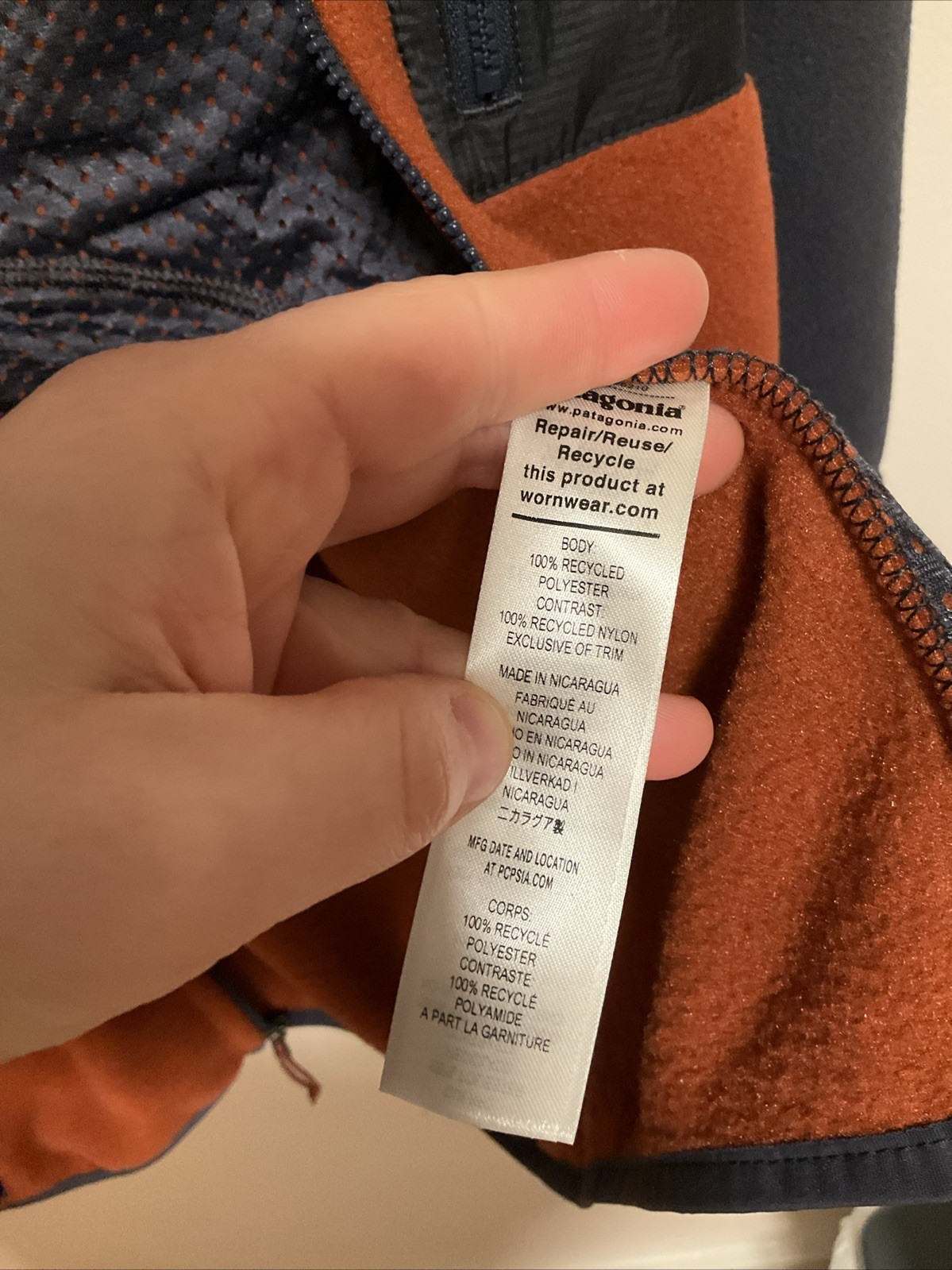 Patagonia Men’s XXL Orange Gray Hooded Fleece Jacket NWT thumbnail 5