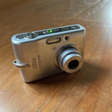 Nikon Coolpix L11 Compact Digital Camera