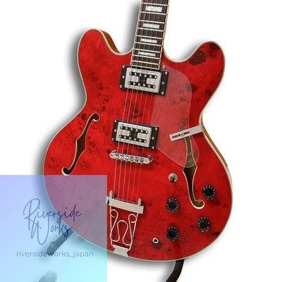 Grote Halbakustikgitarre Rot