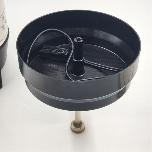 Cafetera percoladora West Bend Party Perk 12-30 tazas blanca con motivo floral - Imagen 8 de 13