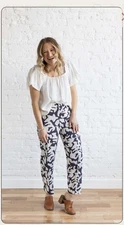 Grade & Gather midnight Power Print Pant Medium