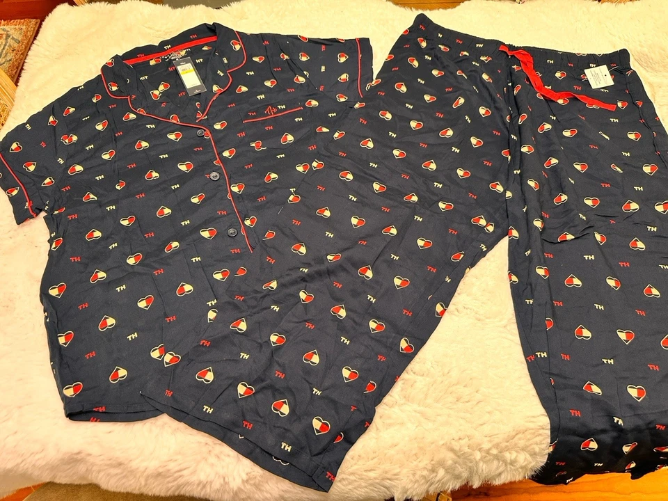 Tommy Hilfiger Women's Pajamas Set- Size M - Image 2 of 4
