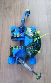 Lego 6977 Insectoids Arachnoid Star Base  CIB Lights and Sound Work