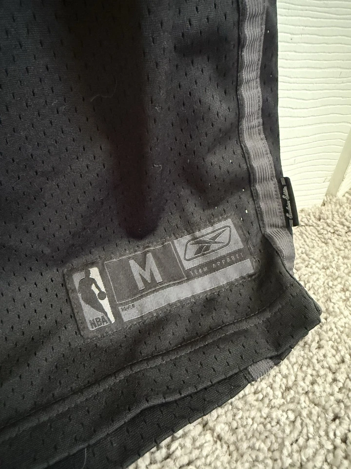 Camiseta Blackout Vintage Edição Exclusiva LA Lakers Kobe Bryant Reebok #8 Média - Imagem 3 de 4