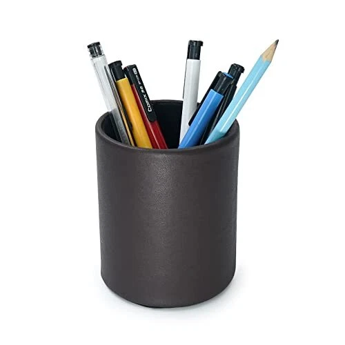 Round pen holder in leather