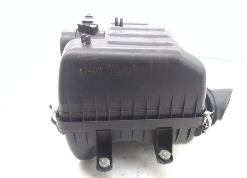 2005-2006 Toyota Tundra Sequoia Air Box Cleaner OEM 8 cylinder