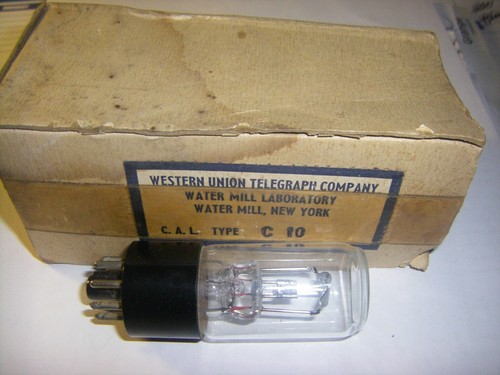 EARLY HISTORIC WESTERN UNION RADIO TELEGRAFO CHIAVE TRASMETTITORE TUBO 8/PRONG (NOS) - Foto 1 di 14