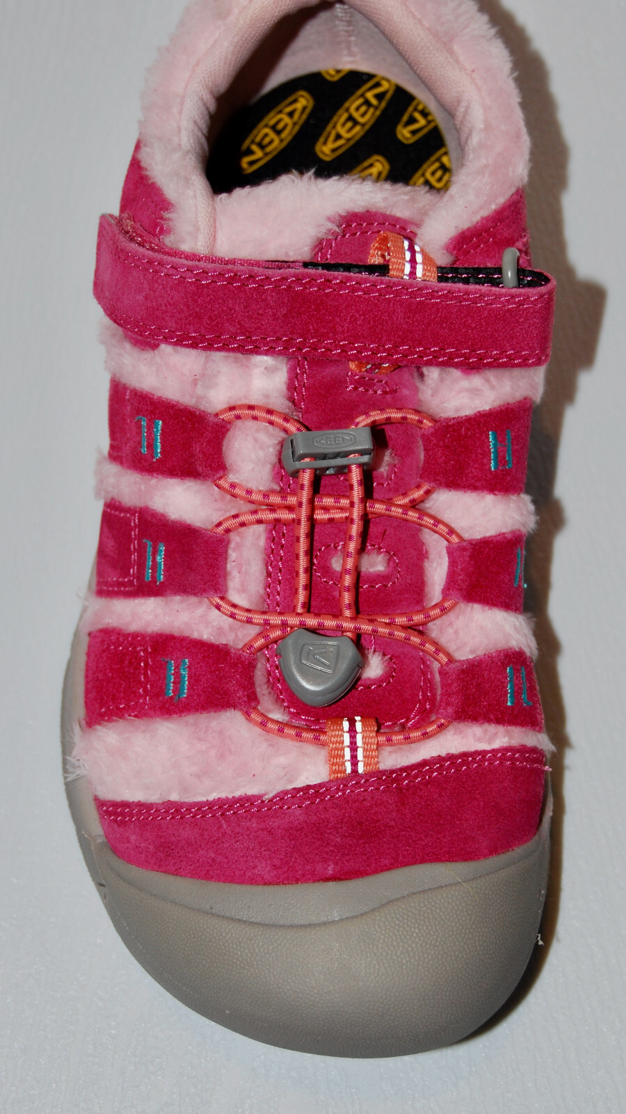 Scarpe Newport nuove con scatola Keen giovani ragazze frutta tortora rosa bordo in pile taglia 5