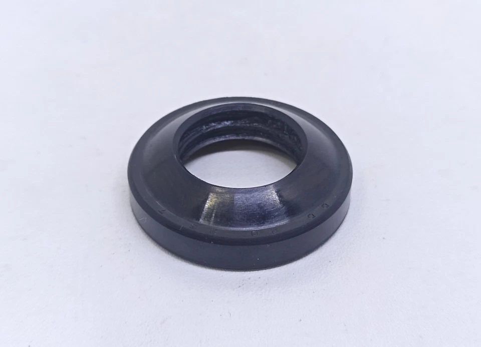 Sello de aceite de rueda Yamaha FS1 MJ2 U5 CW50 TZR50R 93106-20001 NUEVO DE STOCK Foto 2 de 4