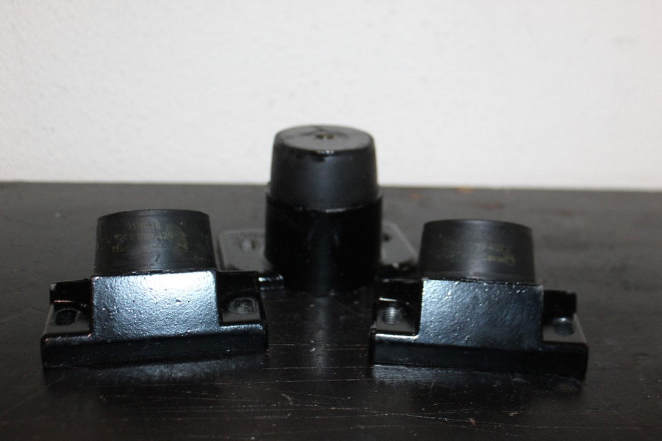 2002 Sea-Doo GTX RFI ENGINE MOTOR MOUNTS 270000426 270000427 | eBay