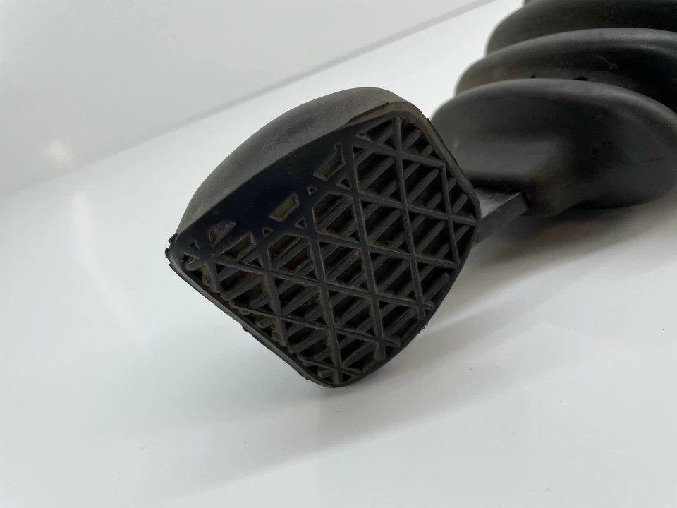 🌟 SMART FORTWO 450 BRAKE PEDAL UNIT 1998-2007 - Image 2 of 4