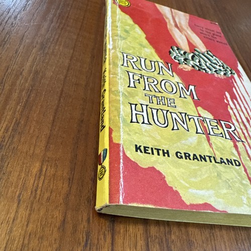 RUN FROM THE HUNTER Keith Grantland (Beaumont), Fawcett #701 1957, 1st Ptg. - Imagen 3 de 6
