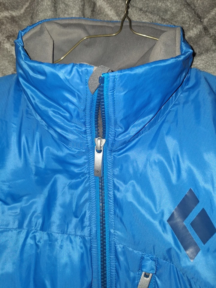 Chaqueta híbrida Black Diamond Vision Primaloft Puffer aislada azul para hombre mediana Foto 3 de 4