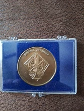 BRONZE SPACE SHUTTLE ATLANTIS 104 STS-135 NASA STATUE OF LIBERTY NY COIN MEDAL 