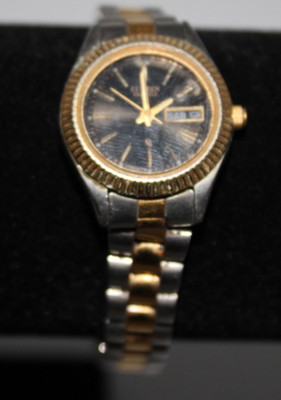 Citizen Watch Gold Tone Ladies 6000-R00413 RW Day Date Quartz Analog