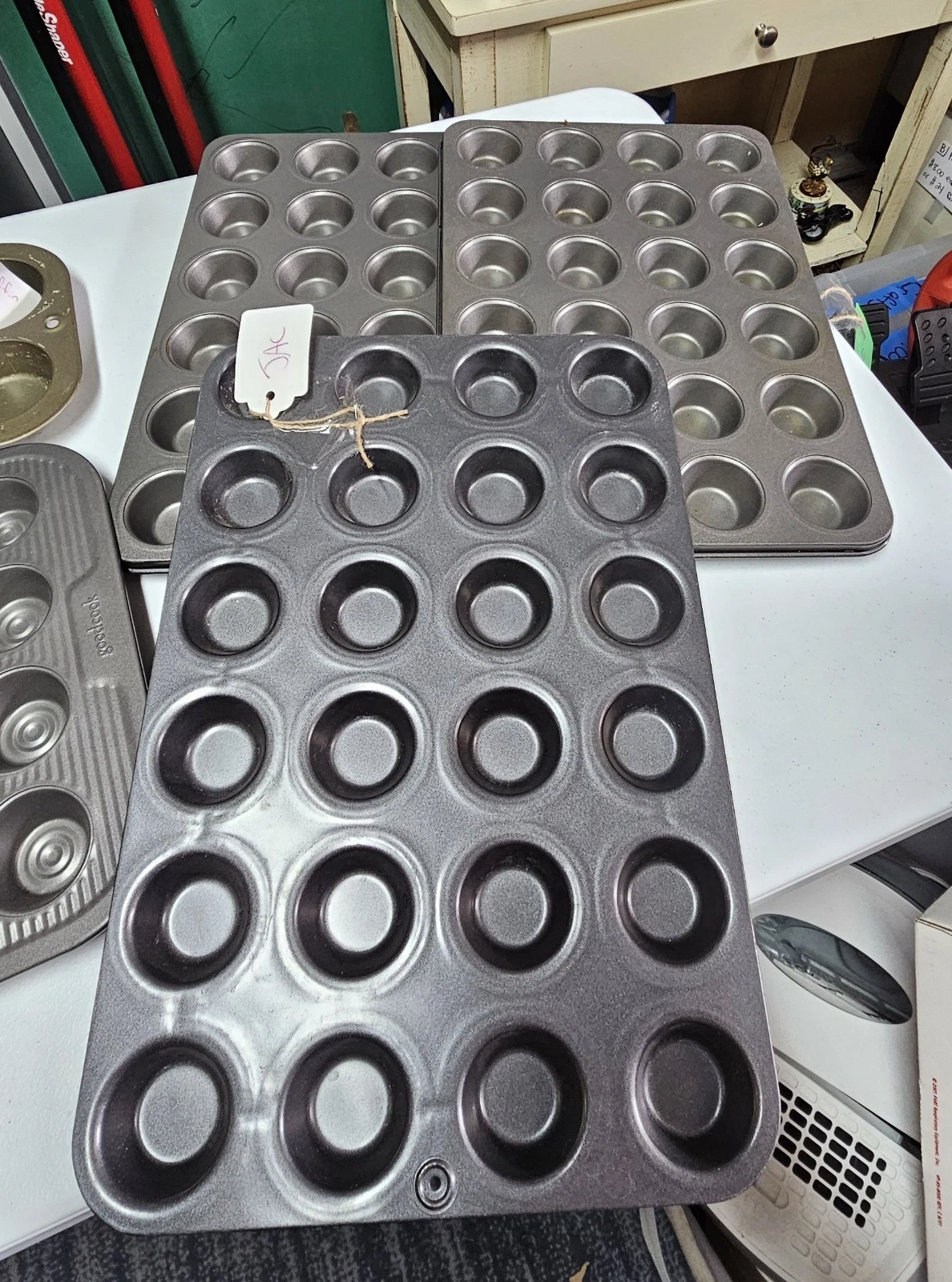 Lot Of Miscellaneous Sized Muffin Pans
Opens in a new window or tab