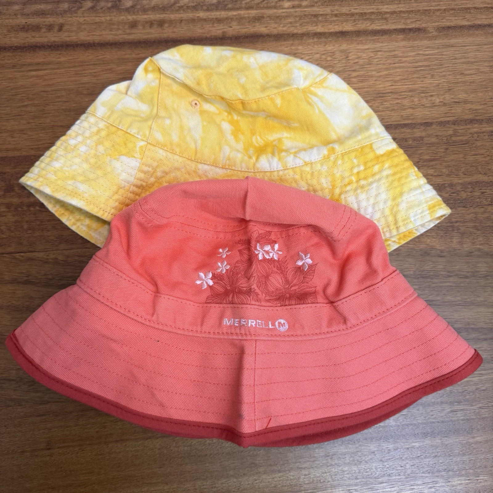 Bundle Merrell cappello donna a secchiello us intime ottimeioni