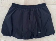 Alo Nylon Bubble Tennis Skirt Black Size Small Poofy Mini Skort Shorts EUC