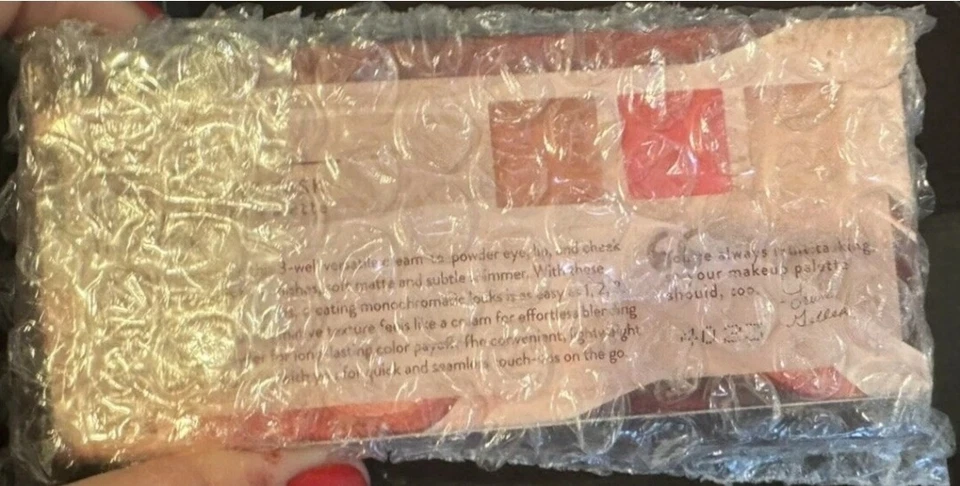 Laura Geller Made to Multitask Eye Lip Cheek Palette THINK PINK RTL $28 - Image 3 of 3