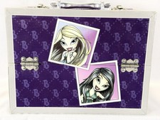 Y2k 2004 Bratz Passion For Fashion Double Sided Jewelry Box Trunk Case Mga Y2k 2004 Bratz Passion For Fashion Double Sided Jewelry Box Trunk Case Mga
