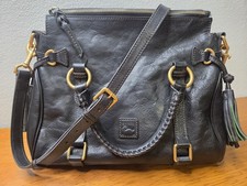 Borsa a tracolla grande Dooney & Bourke in pelle nera fiorentina CE