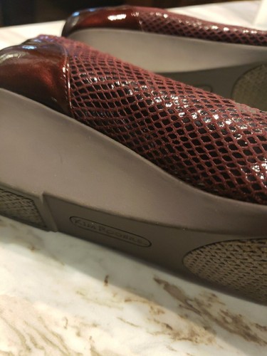 KIM ROGERS Maila Wine Ultra Comfort Wedge Buckle Accent Slip On Women’s Sz 8.5M - Picture 16 of 16
