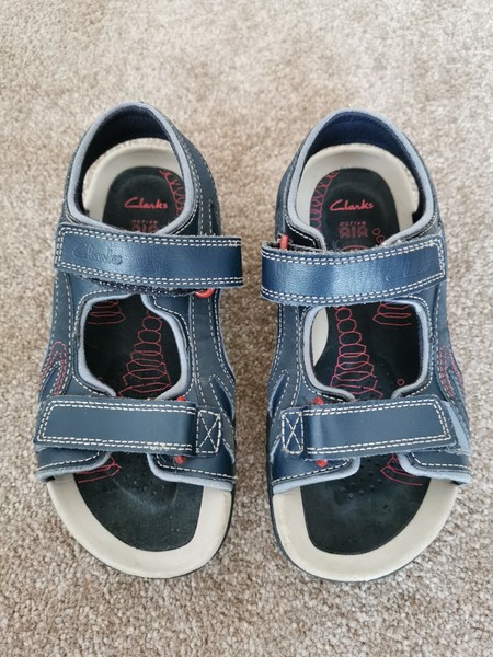 clarks size 12