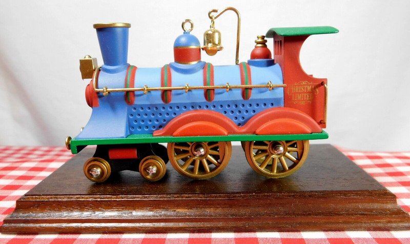 Hallmark Christmas Limited Train Engine Cast Metal Limited Edition