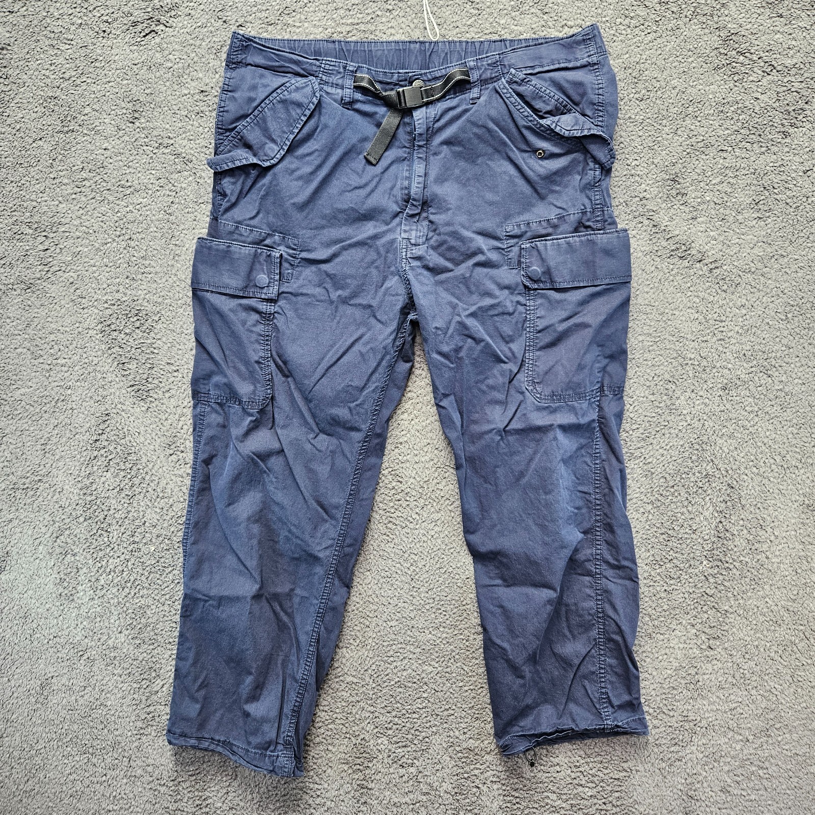 Levis Pants Men Size 38x32 Navy Blue Belted Cargo Pant