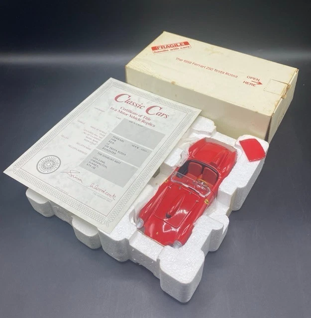 Danbury Mint The 1958 Ferrari 250 Testa Rossa Roadster 1/24 Scale Model with COA - Image 3 of 4