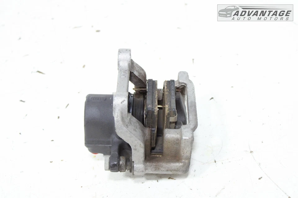 Dodge Challenger 2010-2023 tracción trasera derecha ABS pinza de freno OEM Foto 4 de 4