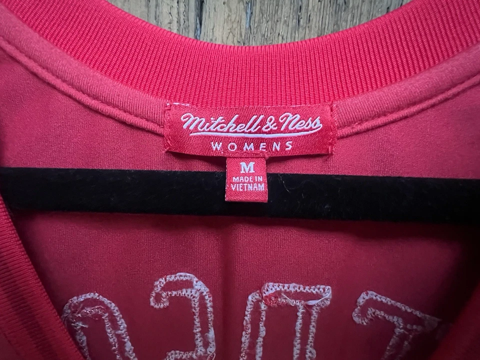Allen Iverson Phila 76ers Rare Mitchell & Ness Throwback Jersey Red Out Women M - Image 4 of 4