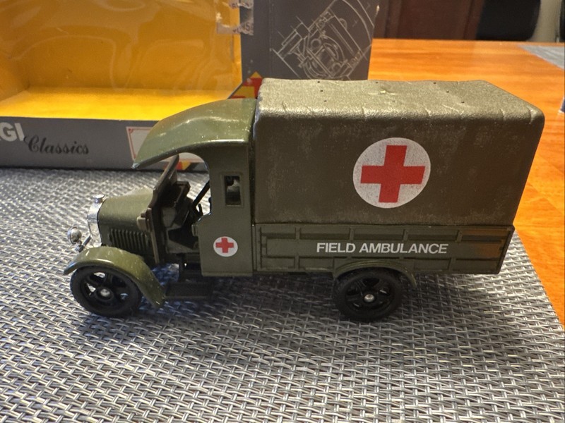 Corgi, 1929 Thornycroft Military Field Ambulance, 1/43