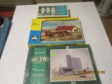 3 HO scale building kits. Heljan, Minikits and Williams Brothers. 2 are sealed.