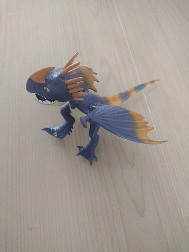 How to Train Your Dragon Deadly Wild Nadder Purple Orange 2018 Figur Disney - Bild 1 von 5