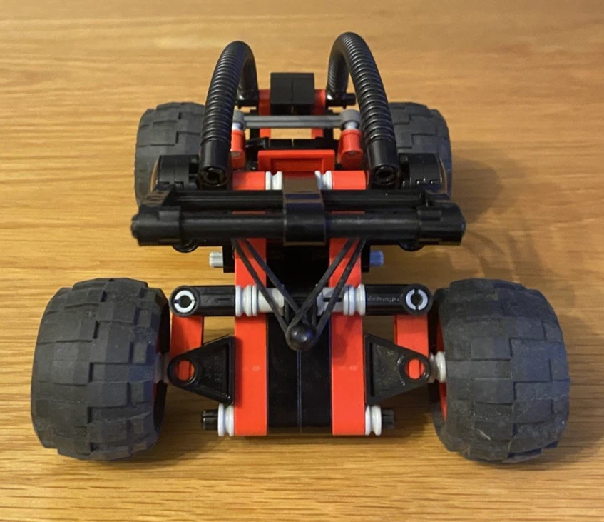 LEGO Technic 8226 Mud Masher / Desert Stormer, photo 4 of 5